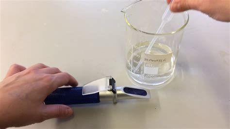 how do you measure salt concentrations using refractometer|how to calculate salinity by refractometer.